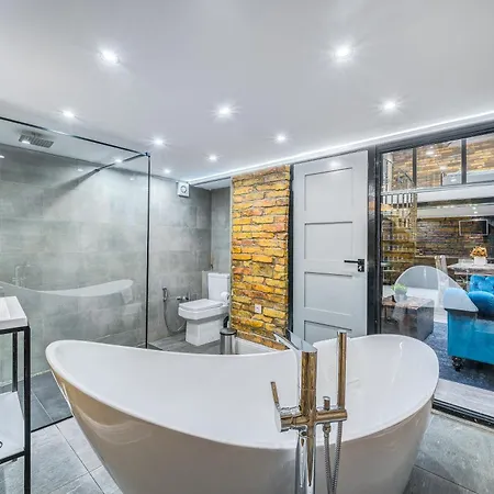 City Center Loft Haven: Modern Elegance Budapest Exterior photo