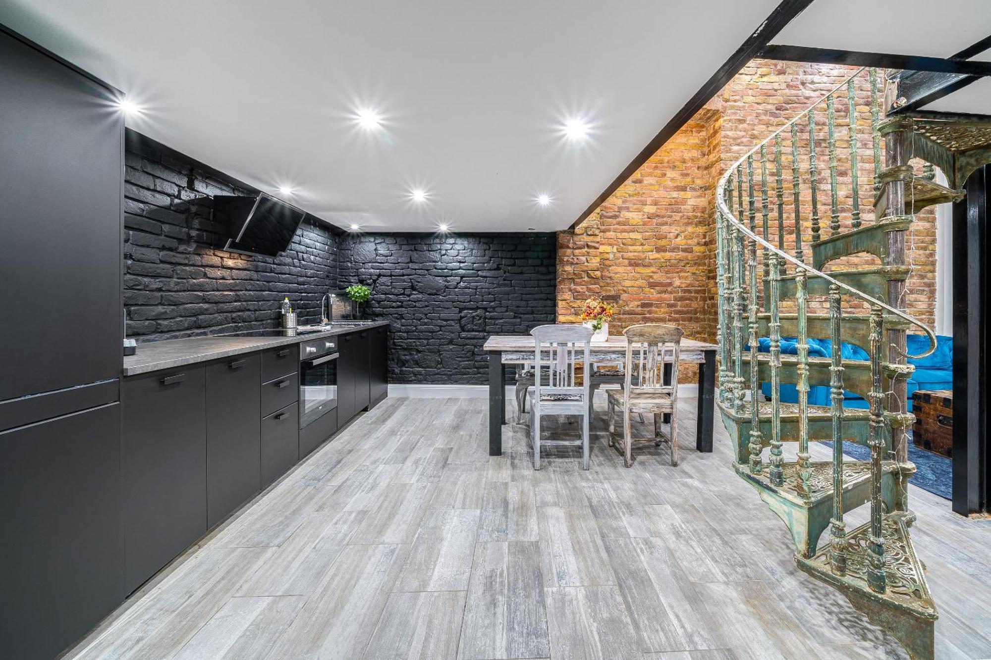 Apartment Center Loft Haven: Modern Elegance Budapest